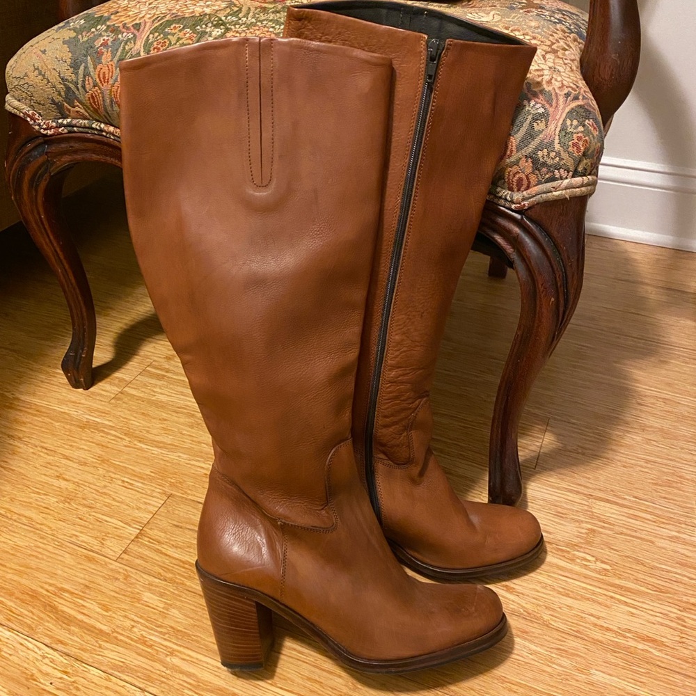 Vero Cuoio Tan Leather Heeled Boots